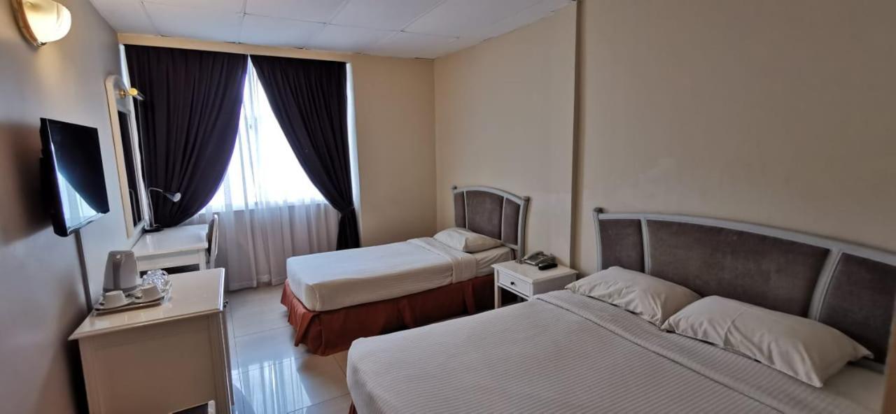 Legallery Suites Hotel Μπαντάρ Σερί Μπεγκαβάν Εξωτερικό φωτογραφία